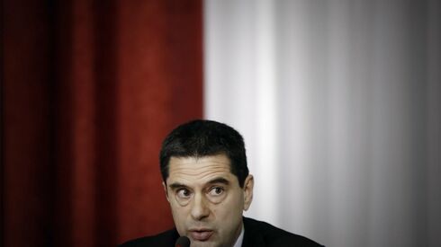 Vítor Gaspar informa Banif que só vem ao país em Julho