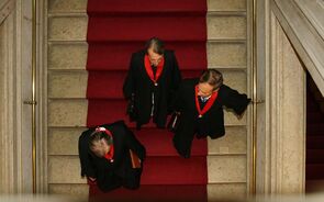 Caixa dos advogados adia decisão sobre aumento de quotas