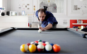 Tenho de ser irresponsável, tenho de ser irreverente, tenho de ser, sei lá, meio louco