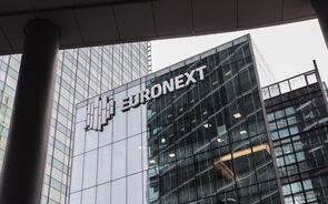 Abertura dos mercados: Bolsas e petróleo em queda, euro avança