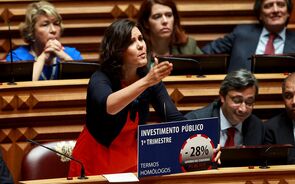 Cristas faz primeira intervenção