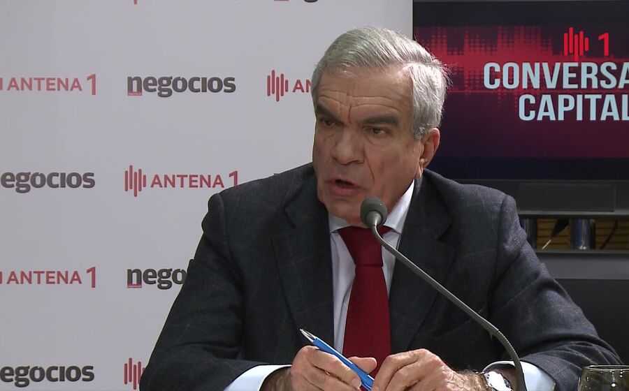 Mira Amaral: 'Não é de bom senso estarmos a dar pancada no governador'