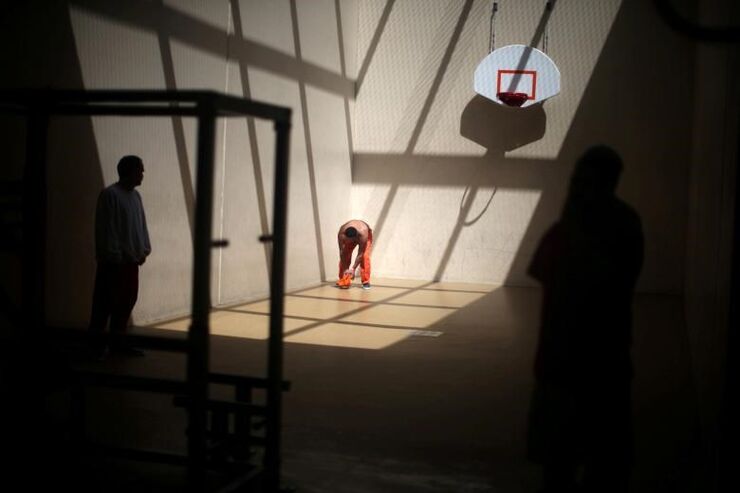 REUTERS/Lucy Nicholson