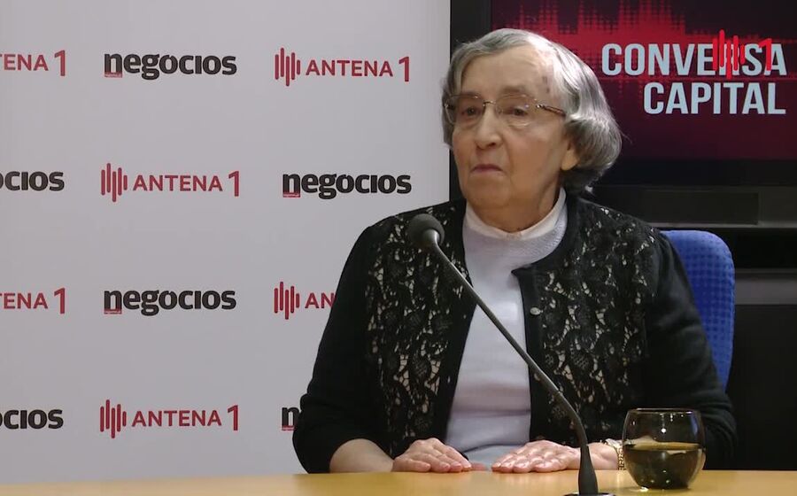 Teodora Cardoso: o 'ideal' é não mexer nos impostos