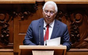 António Costa cumprimenta Bolsonaro em nome do Governo português   