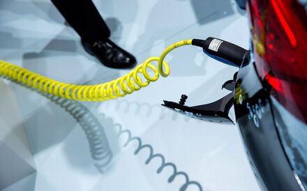 Reino Unido vai proibir venda de automóveis a diesel e gasolina a partir de 2030