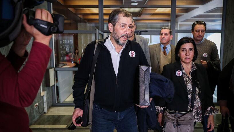 Professores pedem ao Parlamento que desbloqueie progressões