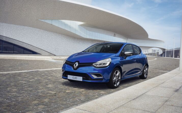 Renault mantém liderança apesar da quebra