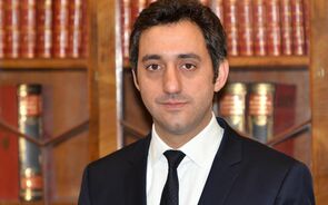 Autocarros de turismo reforçam transportes