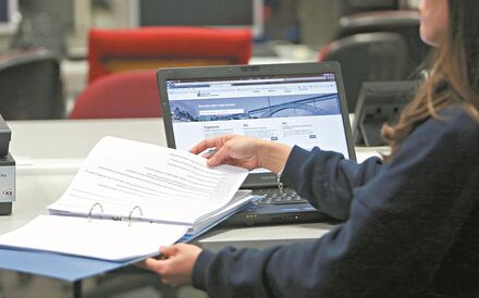 Governo afasta para já adiar IRS e IMI exigidos às famílias