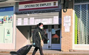 Economista alemão defende intervenção do FMI em Espanha e elogia medidas de contenção de Portugal