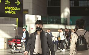 Portugal excetuando Açores incluído na lista de novas restrições em Espanha