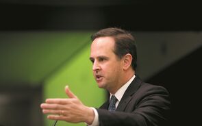 Câmara de Lisboa aprova proposta para disponibilizar testes rápidos nas escolas