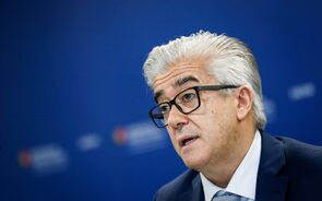 Covid-19: Vacinação será feita prioritariamente por cerca de 40 mil enfermeiros do SNS