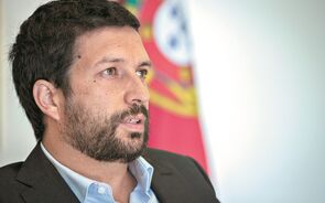 “A intervenção de Marcelo deixou a desejar na valorização dos salários”, diz João Ferreira