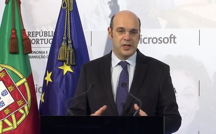 Microsoft assina memorando com Governo que inclui investir até 1 millhões em programa para 'startups'