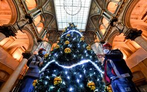 Como os países europeus estão a aliviar as restrições no Natal