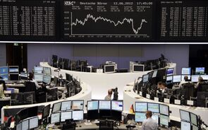 Fundos captam mais dinheiro que depósitos e certificados