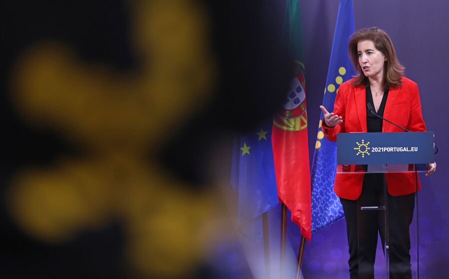 No caso do lay-off foi preciso ajustar o sistema de registo de remunerações, um trabalho que o Governo promete “para as próximas semanas”