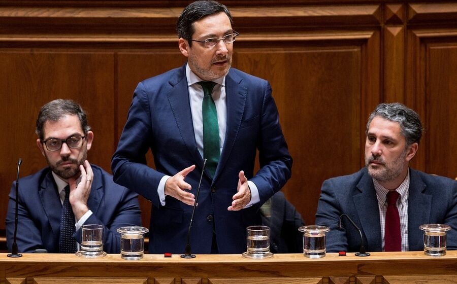 A medida do OE 2021 foi regulamentada já no verão por portaria dos secretários de Estado dos Assuntos Fiscais e da Segurança Social.