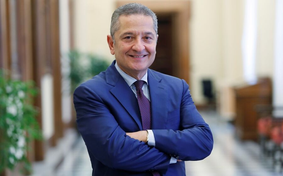 Fabio Panetta, o rosto do BCE para o projeto do euro digital, já deixou claro que esta aposta pode ser uma forma de fintar a crescente oferta privada de pagamentos virtuais em euros.